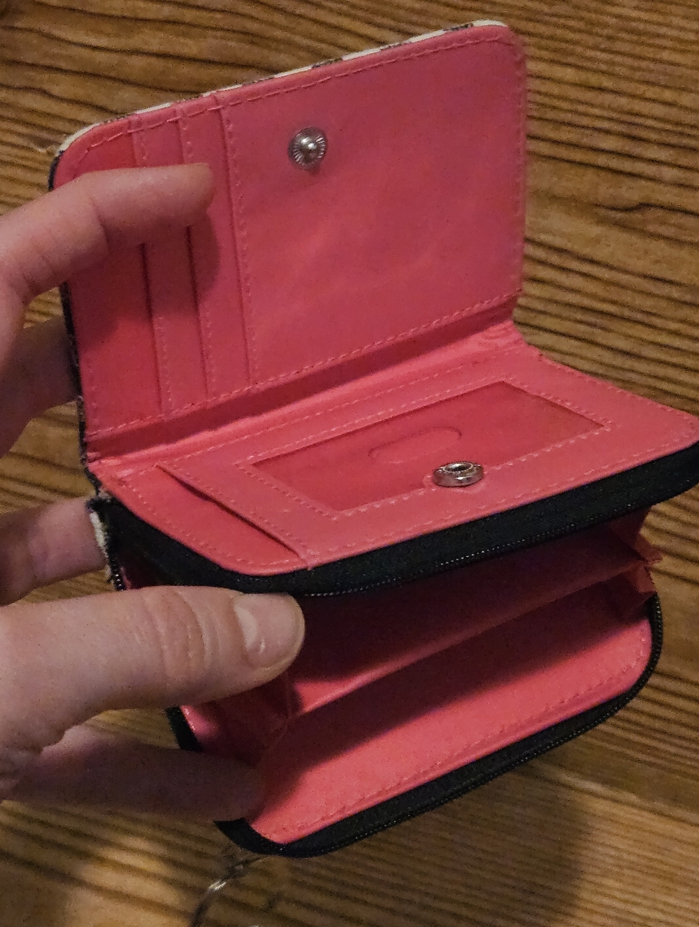 Cherry Fashion Wallet And Earring Bundle - Picture 4 of 6